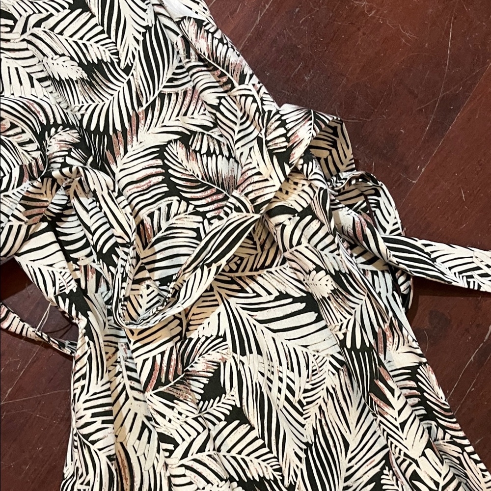 Anne Klein Cream and Brown Leaf Pattern Midi Dress - Picture 4 of 13
